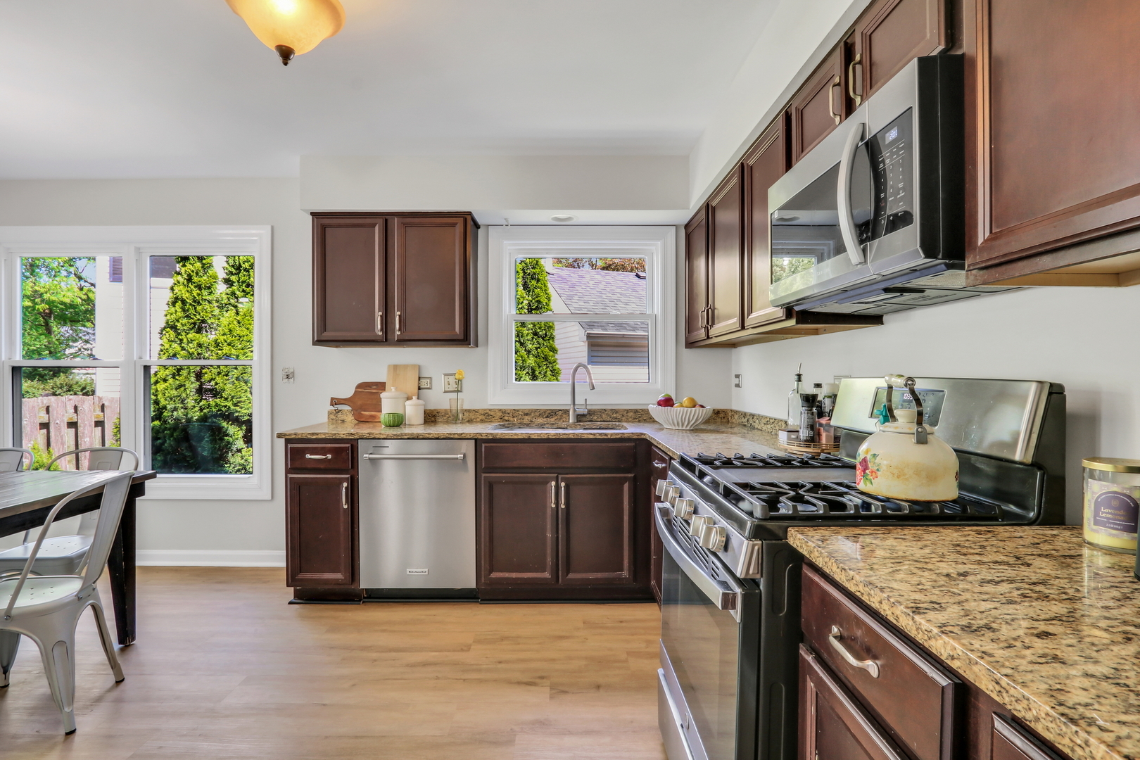 90 Southfield Drive, Vernon Hills, IL 60061