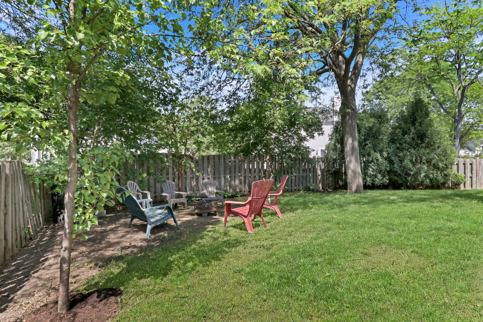 90 Southfield Drive, Vernon Hills, IL 60061