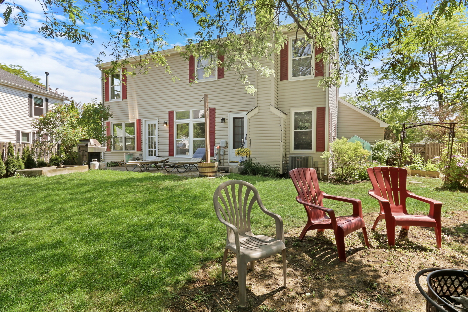 90 Southfield Drive, Vernon Hills, IL 60061