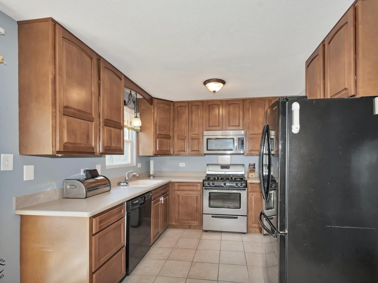 816 Addleman Street, Joliet, IL 60431