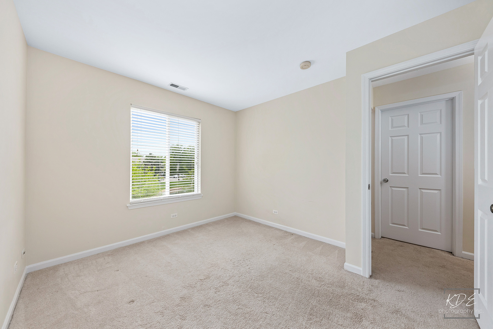 2640 Idaho Road #2640, Naperville, IL 60564