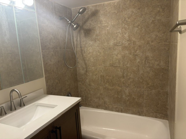 7234 W NORTH Avenue #614, Elmwood Park, IL 60707