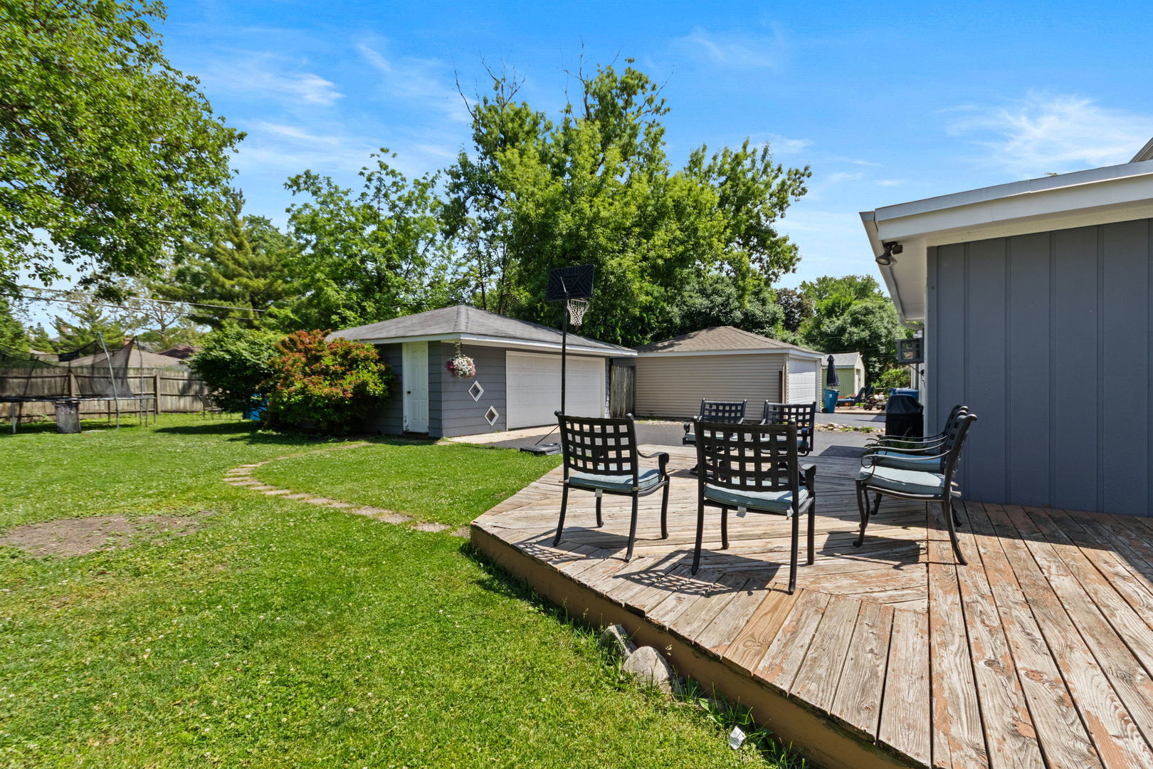 4335 Prospect Avenue, Downers Grove, IL 60515