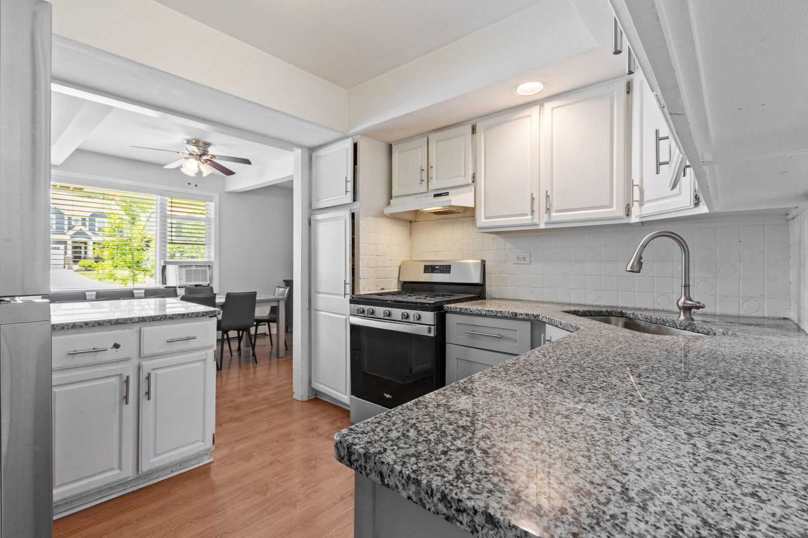 4335 Prospect Avenue, Downers Grove, IL 60515