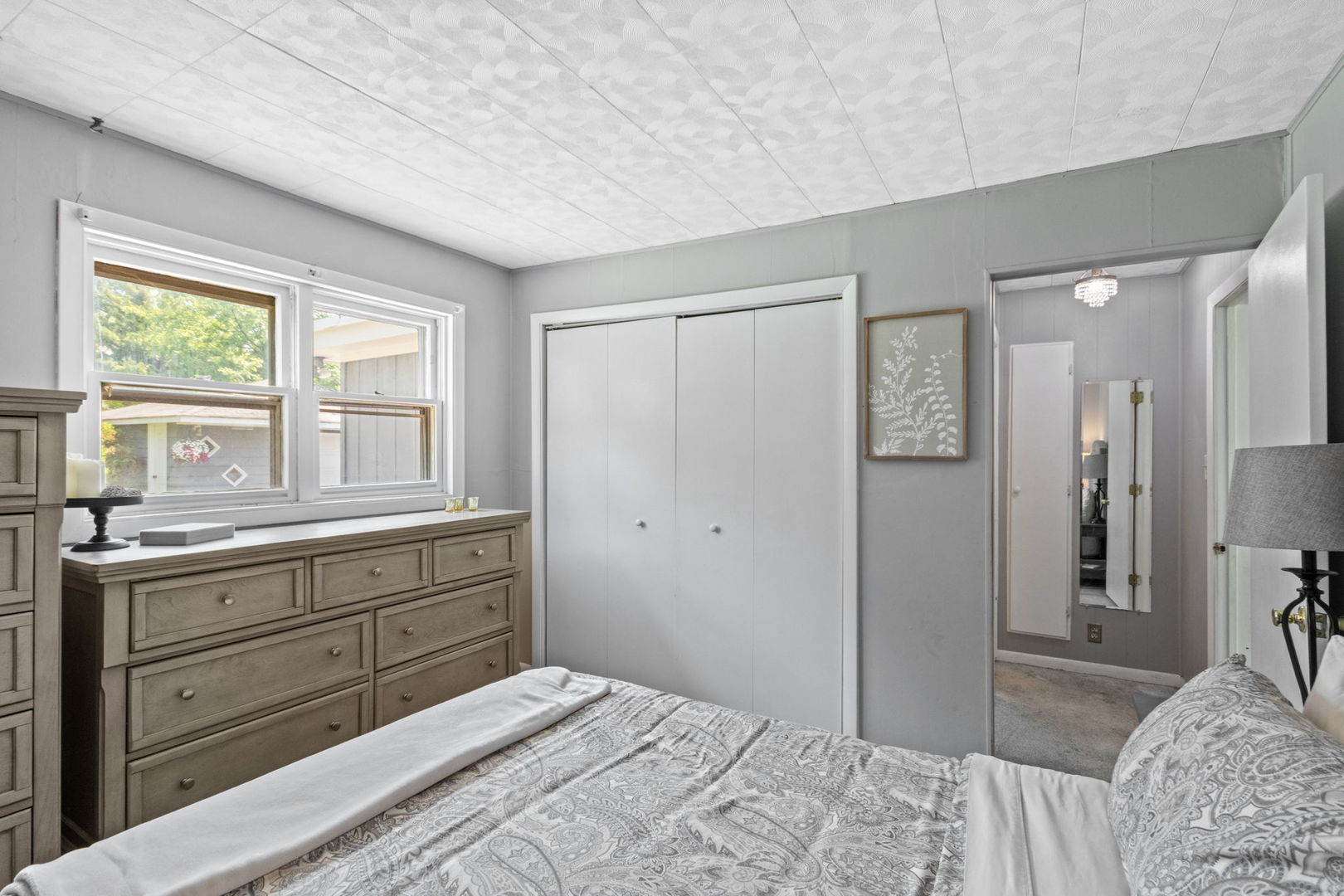 4335 Prospect Avenue, Downers Grove, IL 60515