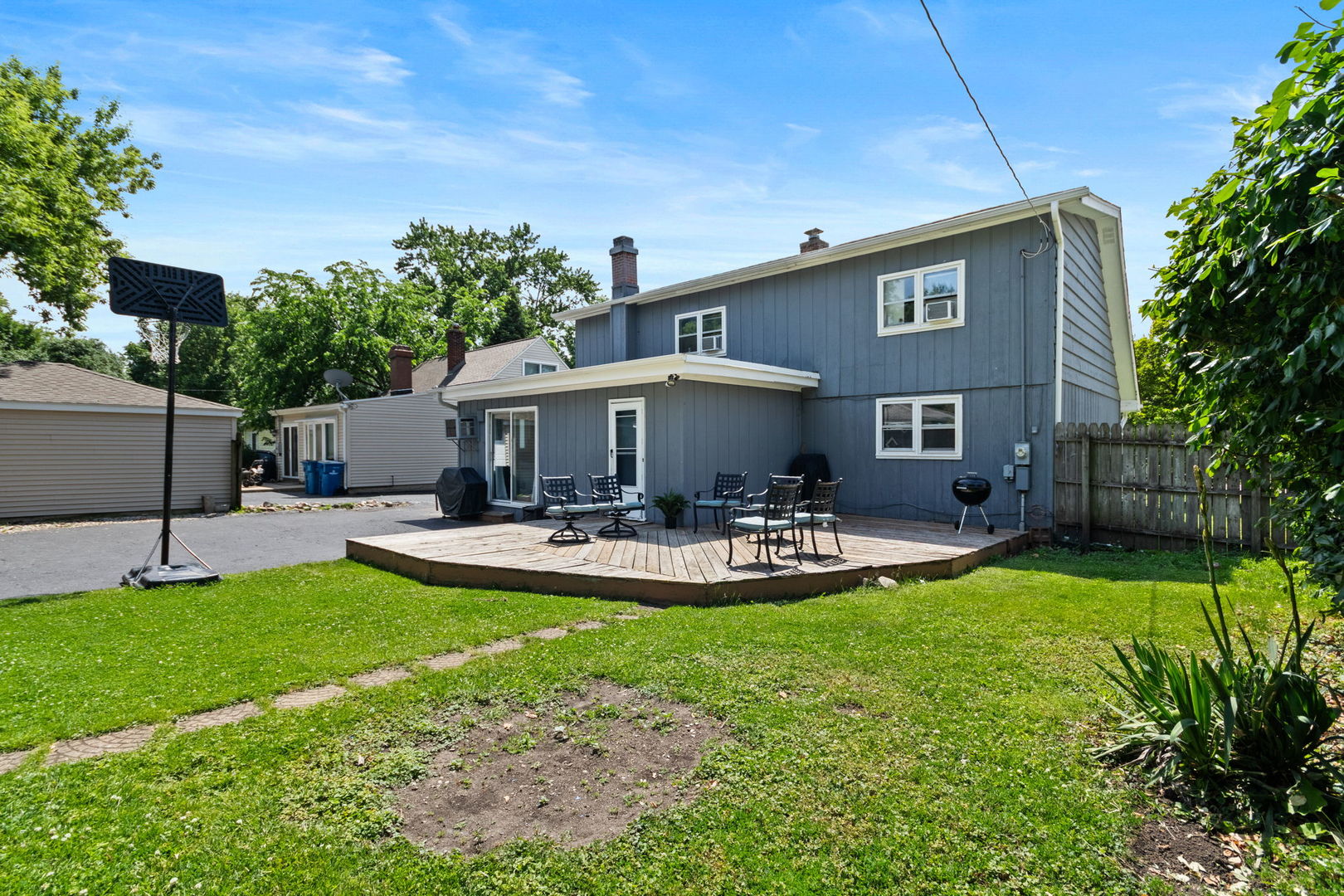 4335 Prospect Avenue, Downers Grove, IL 60515