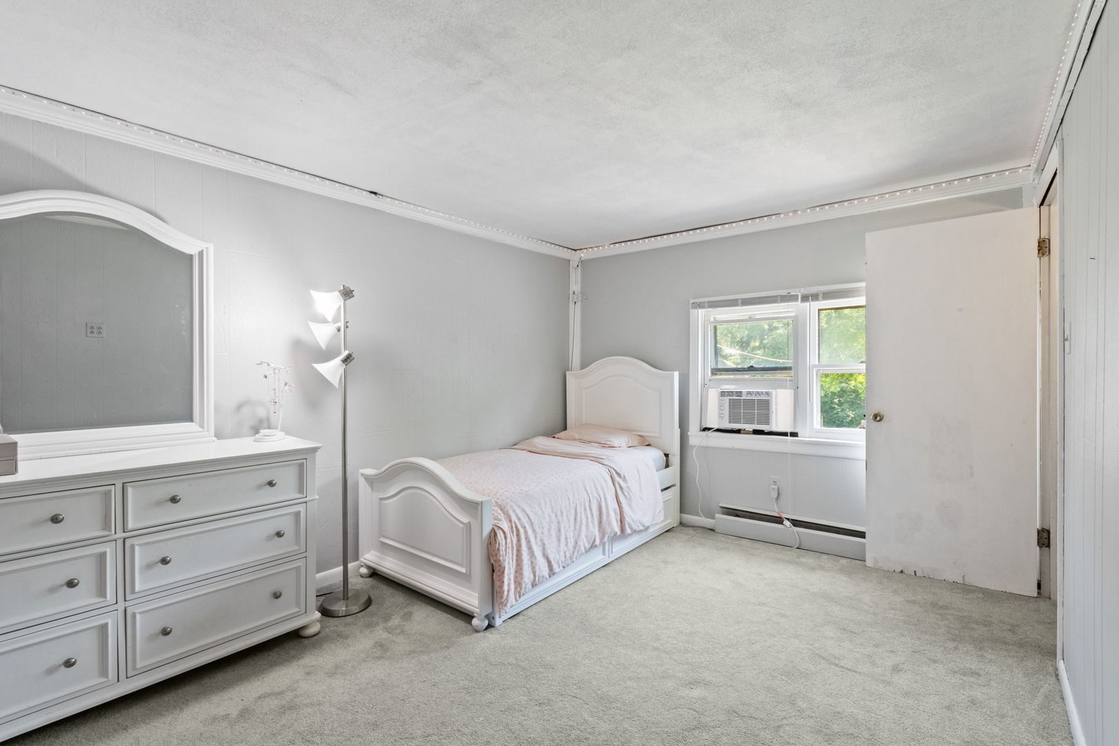 4335 Prospect Avenue, Downers Grove, IL 60515