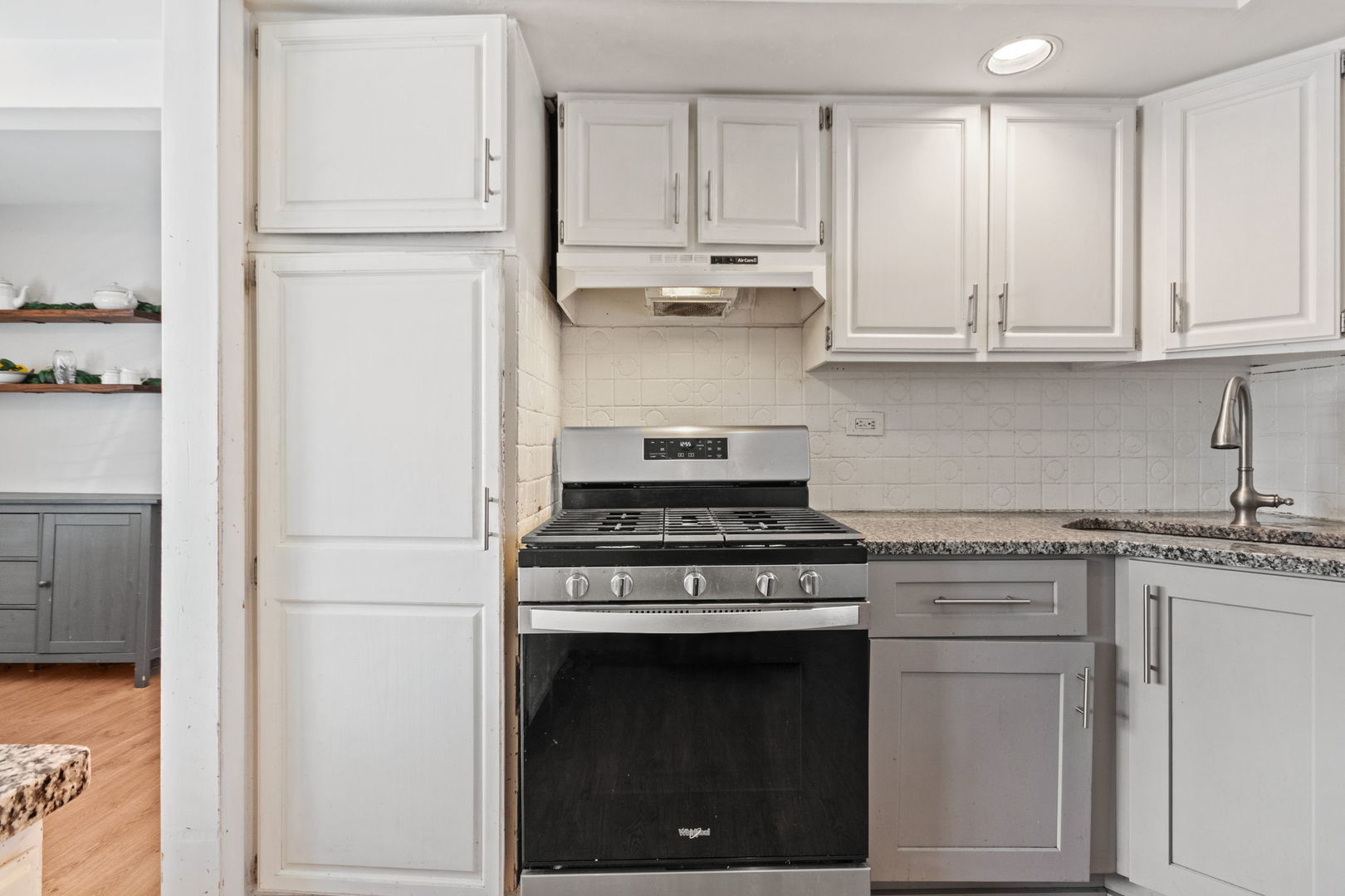 4335 Prospect Avenue, Downers Grove, IL 60515