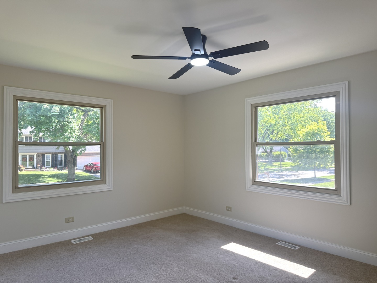 425 Carriage Hill Road, Naperville, IL 60565