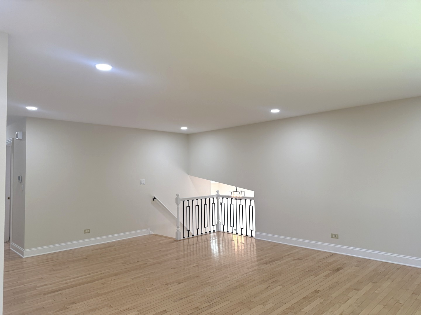 425 Carriage Hill Road, Naperville, IL 60565