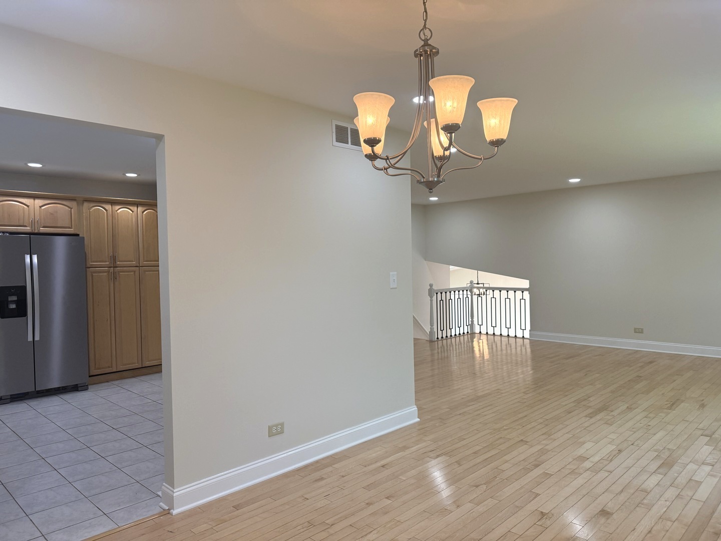 425 Carriage Hill Road, Naperville, IL 60565
