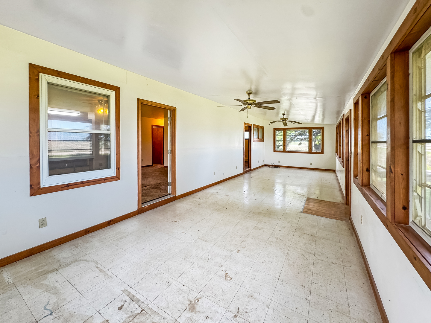 3849 E 22nd Road, Serena, IL 60549