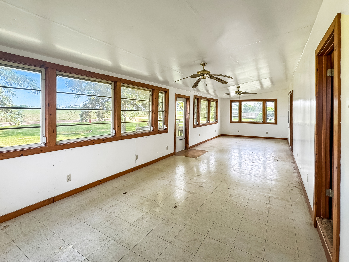 3849 E 22nd Road, Serena, IL 60549