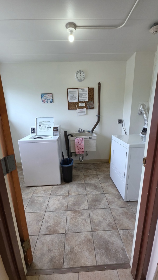 5300 Walnut Avenue #19C, Downers Grove, IL 60515