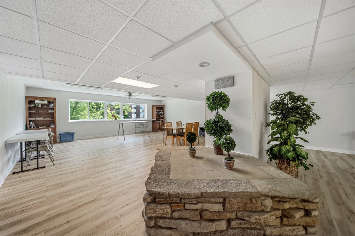 5300 Walnut Avenue #19C, Downers Grove, IL 60515