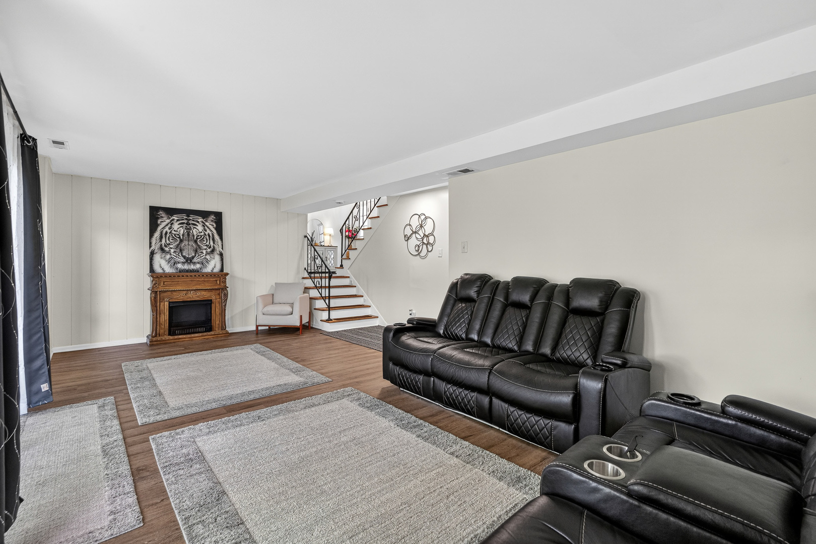 702 W Fitzhenry Court, Glenwood, IL 60425