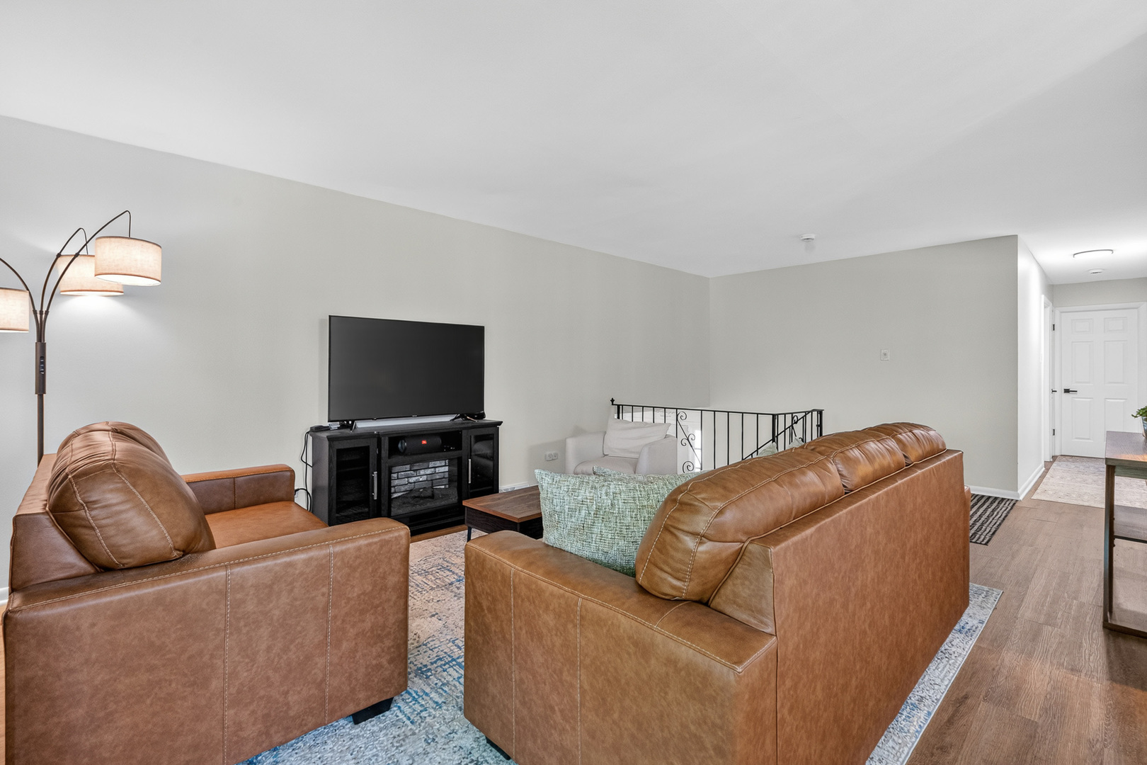 702 W Fitzhenry Court, Glenwood, IL 60425