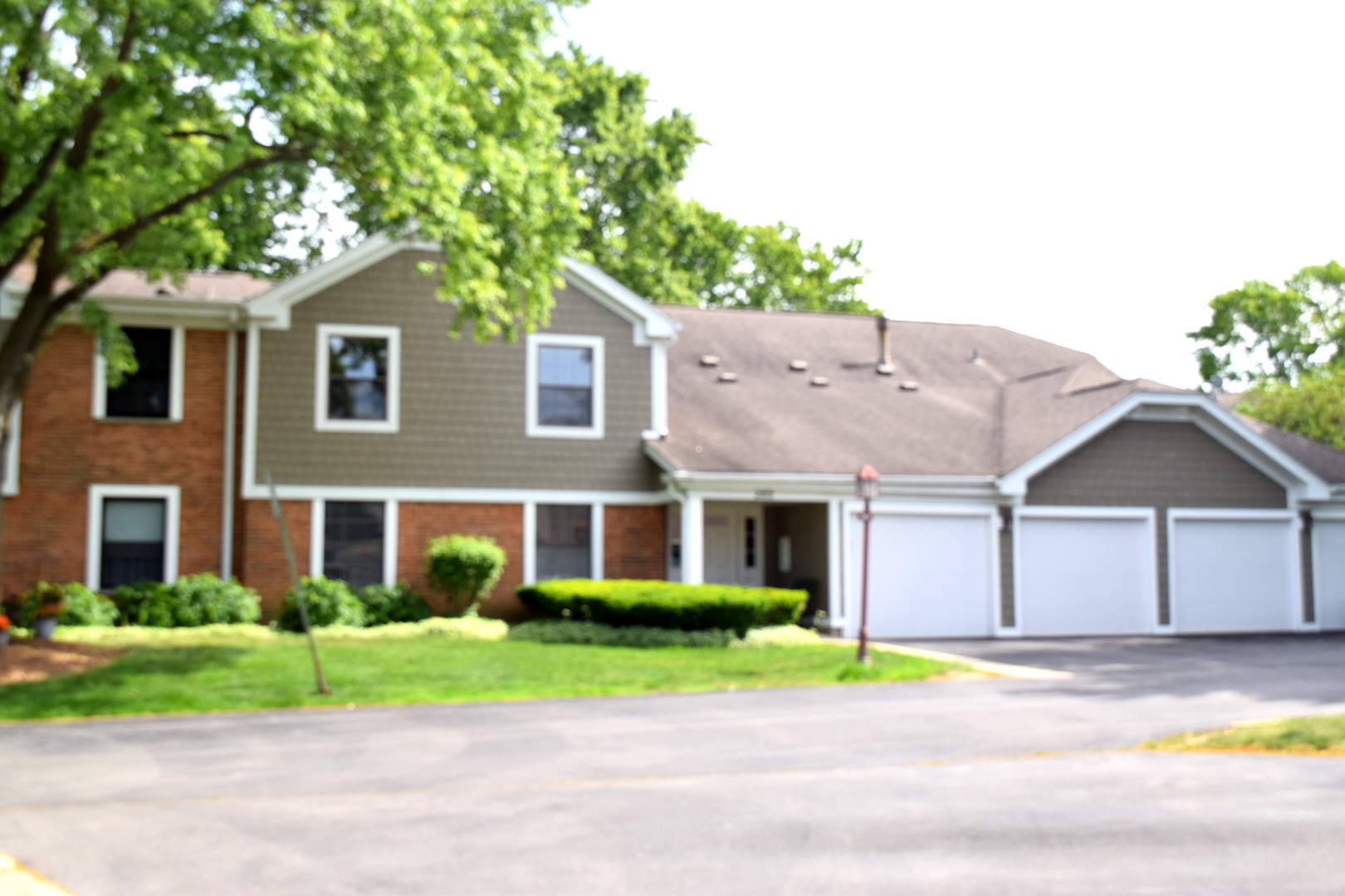 285 Mayfair Lane #2C, Schaumburg, IL 60193