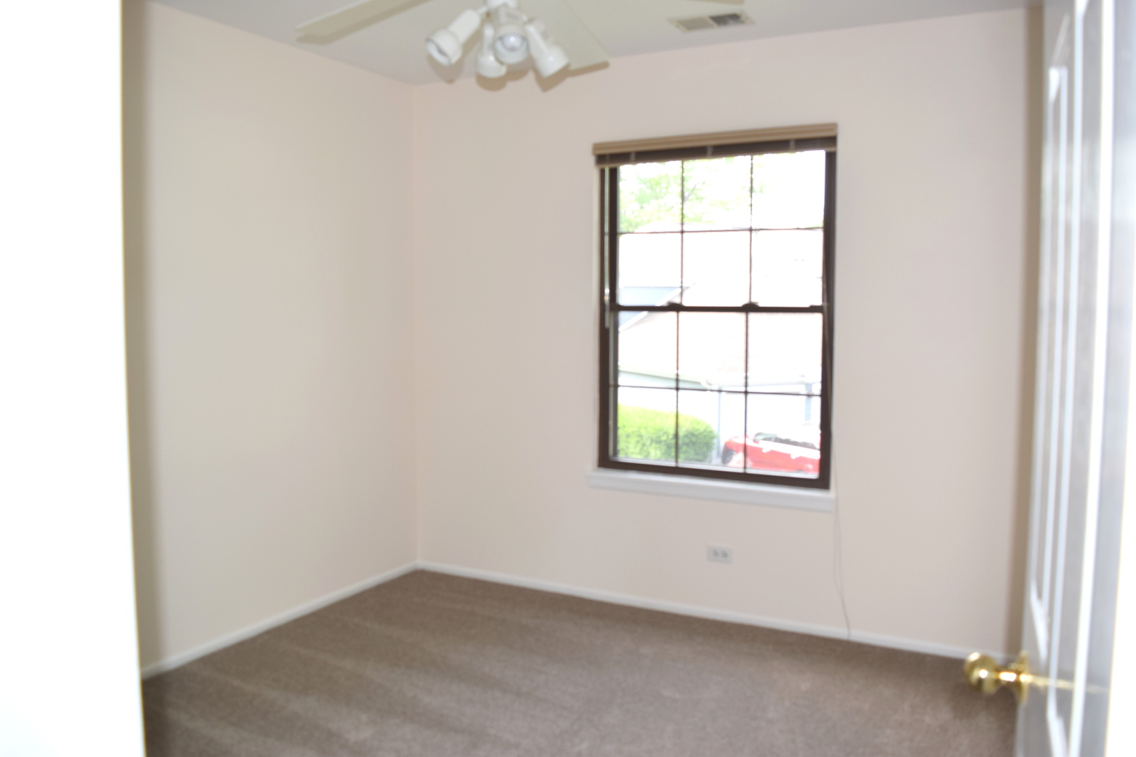 285 Mayfair Lane #2C, Schaumburg, IL 60193
