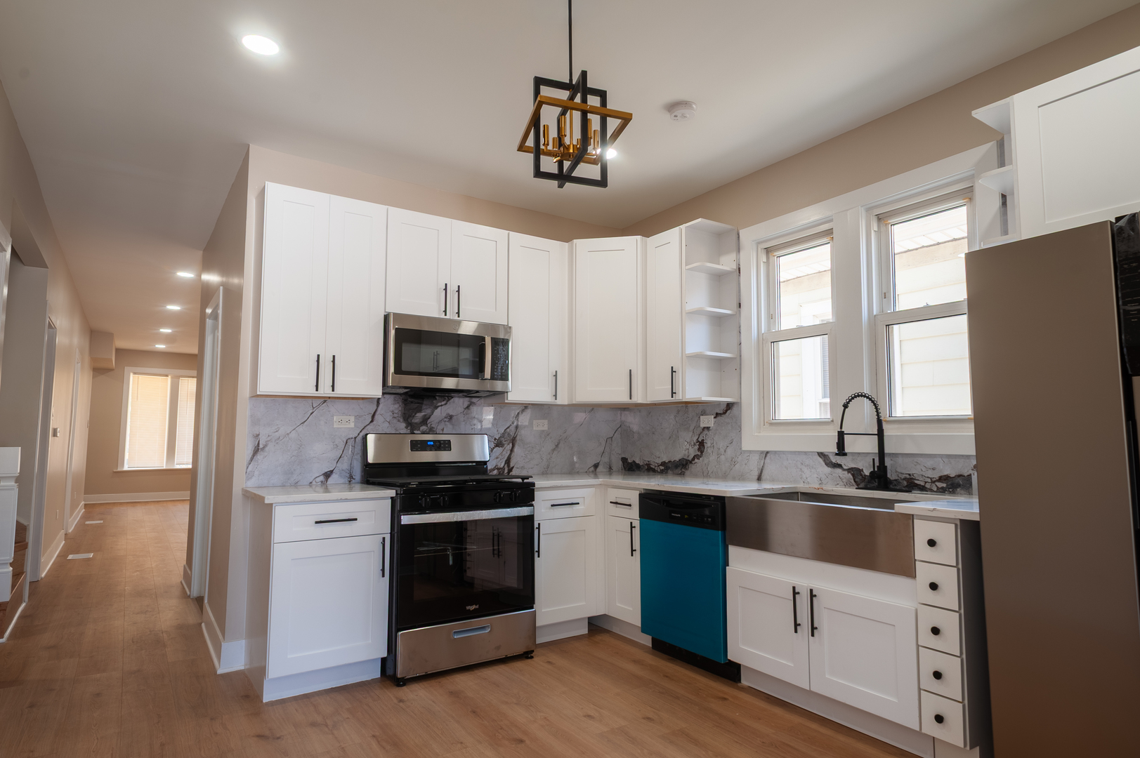 8620 S Union Avenue, Chicago, IL 60620