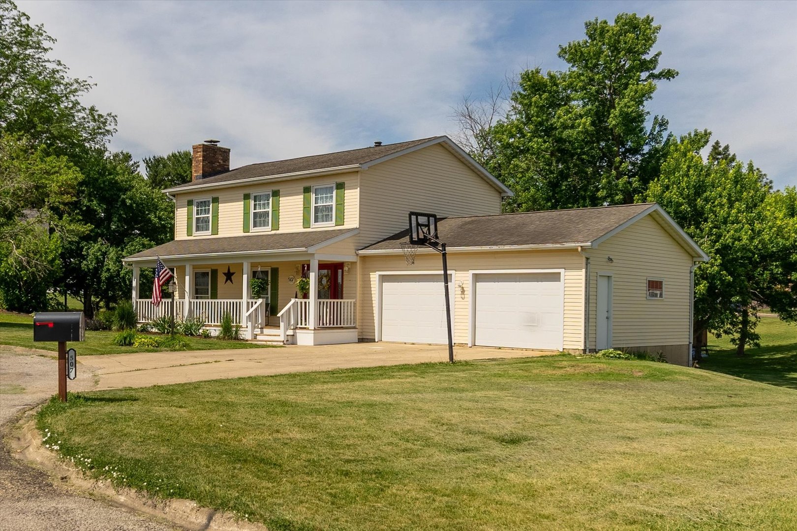 507 Terrace Lane, Washburn, IL 61570