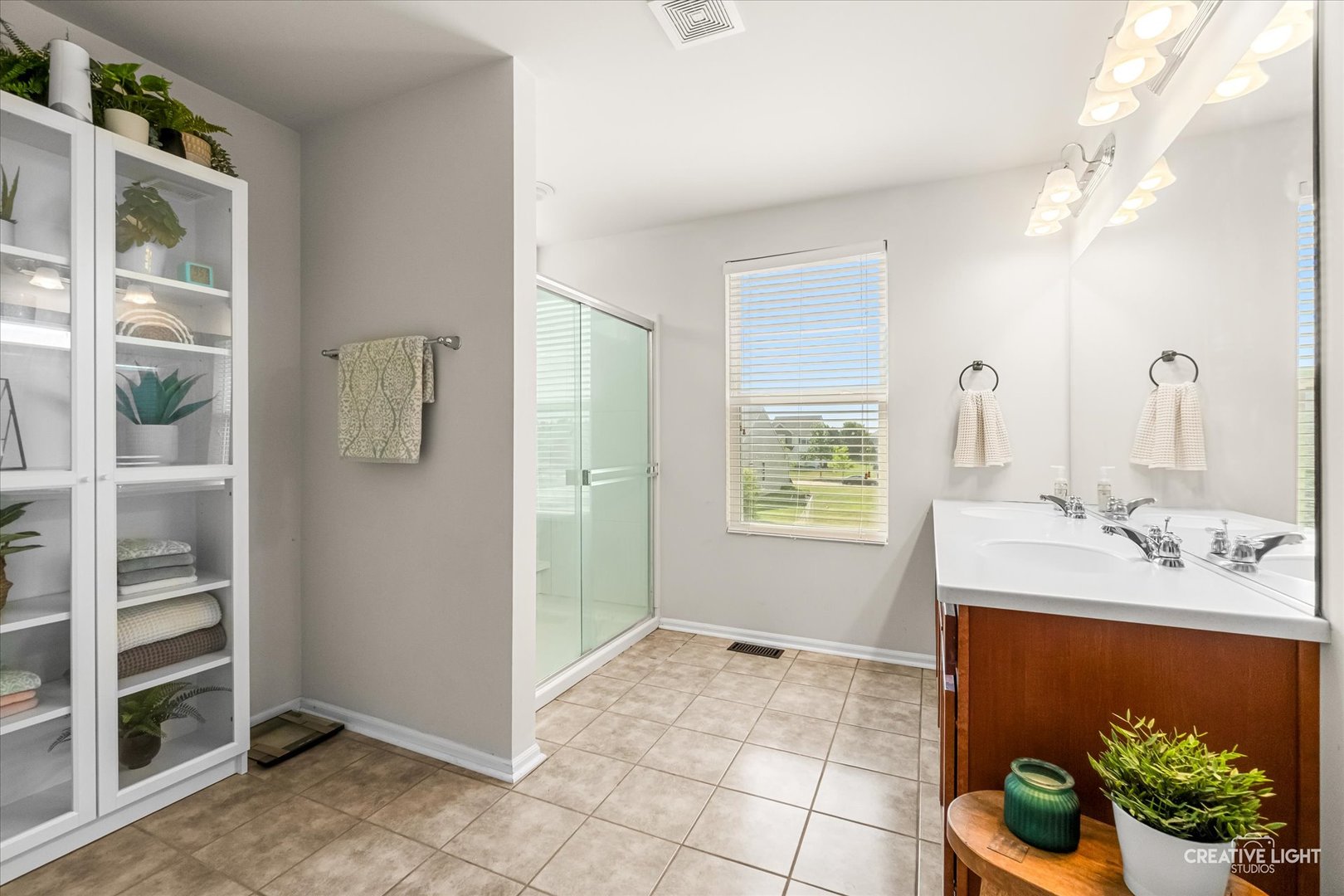 1402 Ruby Drive, Yorkville, IL 60560