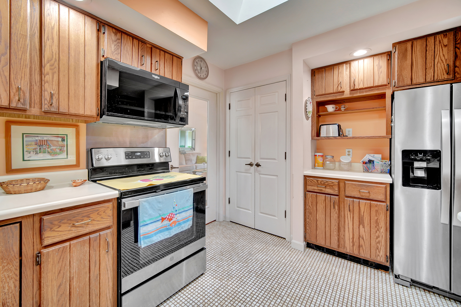 2418 N Nottingham Court, Champaign, IL 61821