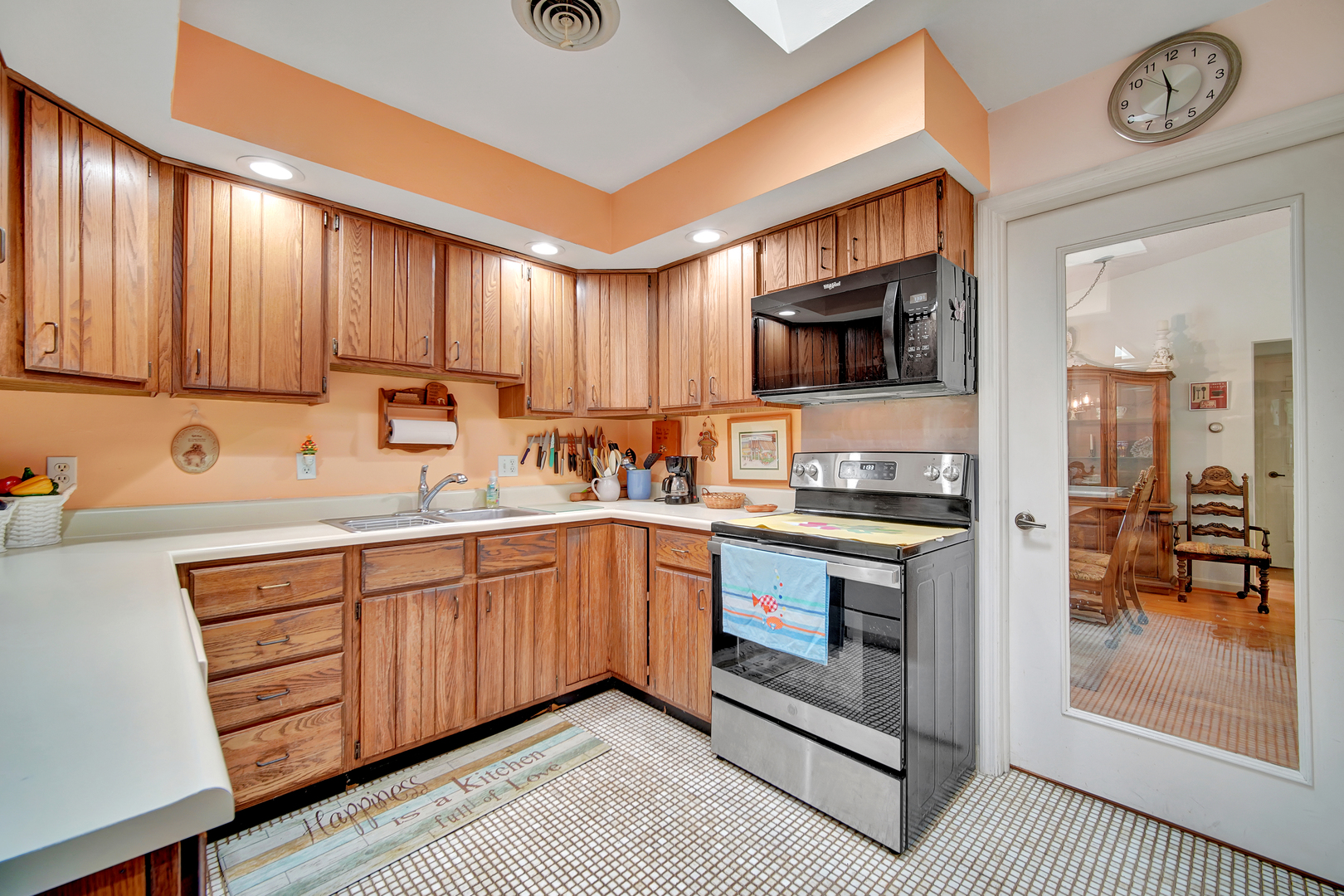 2418 N Nottingham Court, Champaign, IL 61821
