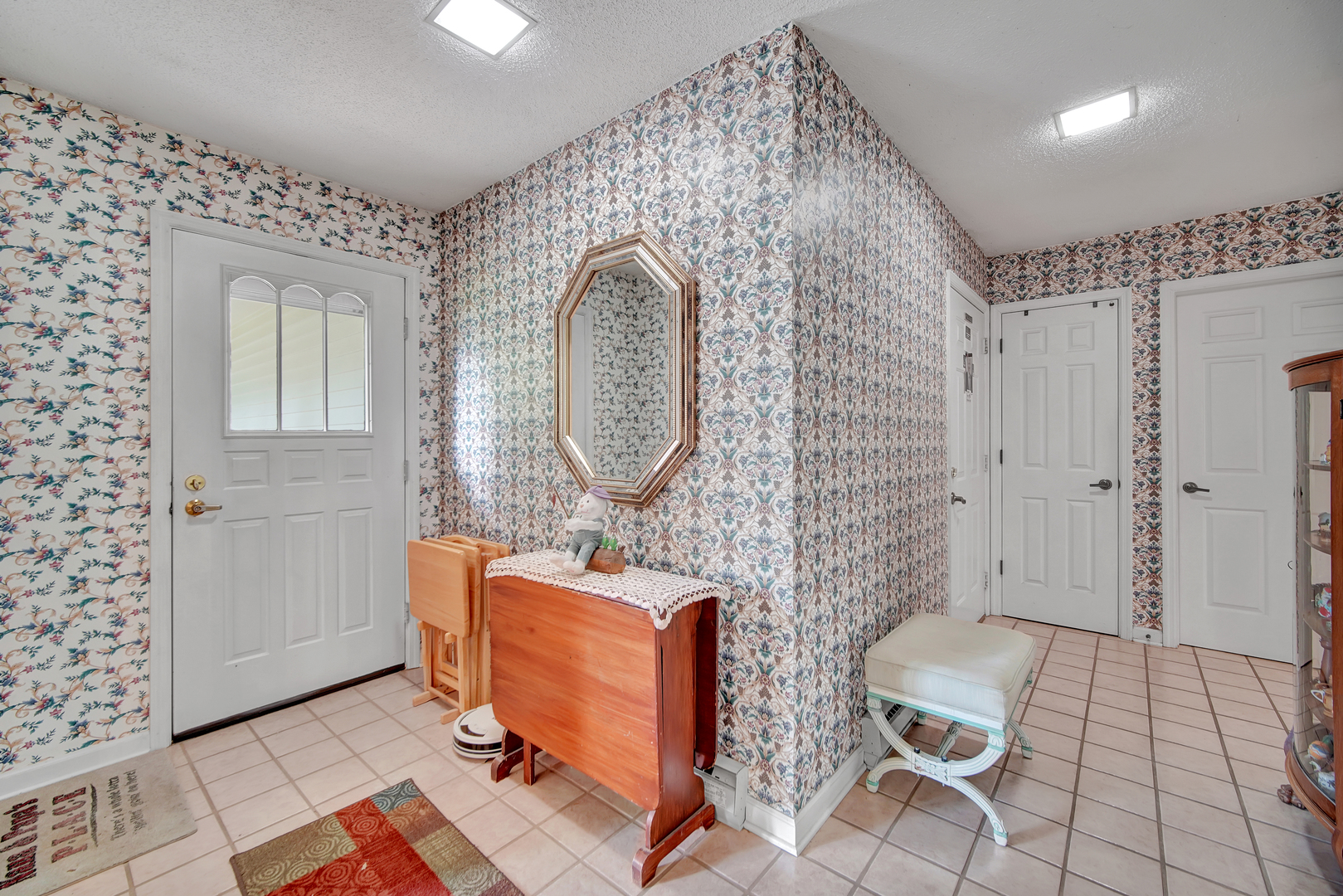 2418 N Nottingham Court, Champaign, IL 61821