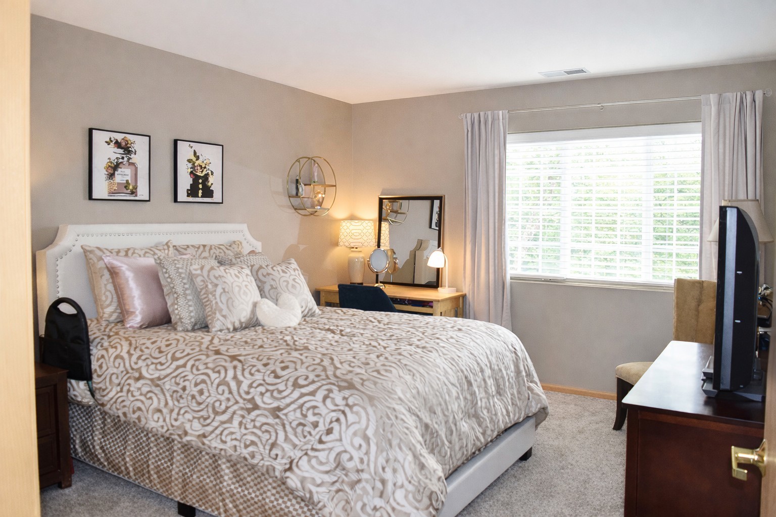 801 N Mclean Boulevard #258, Elgin, IL 60123