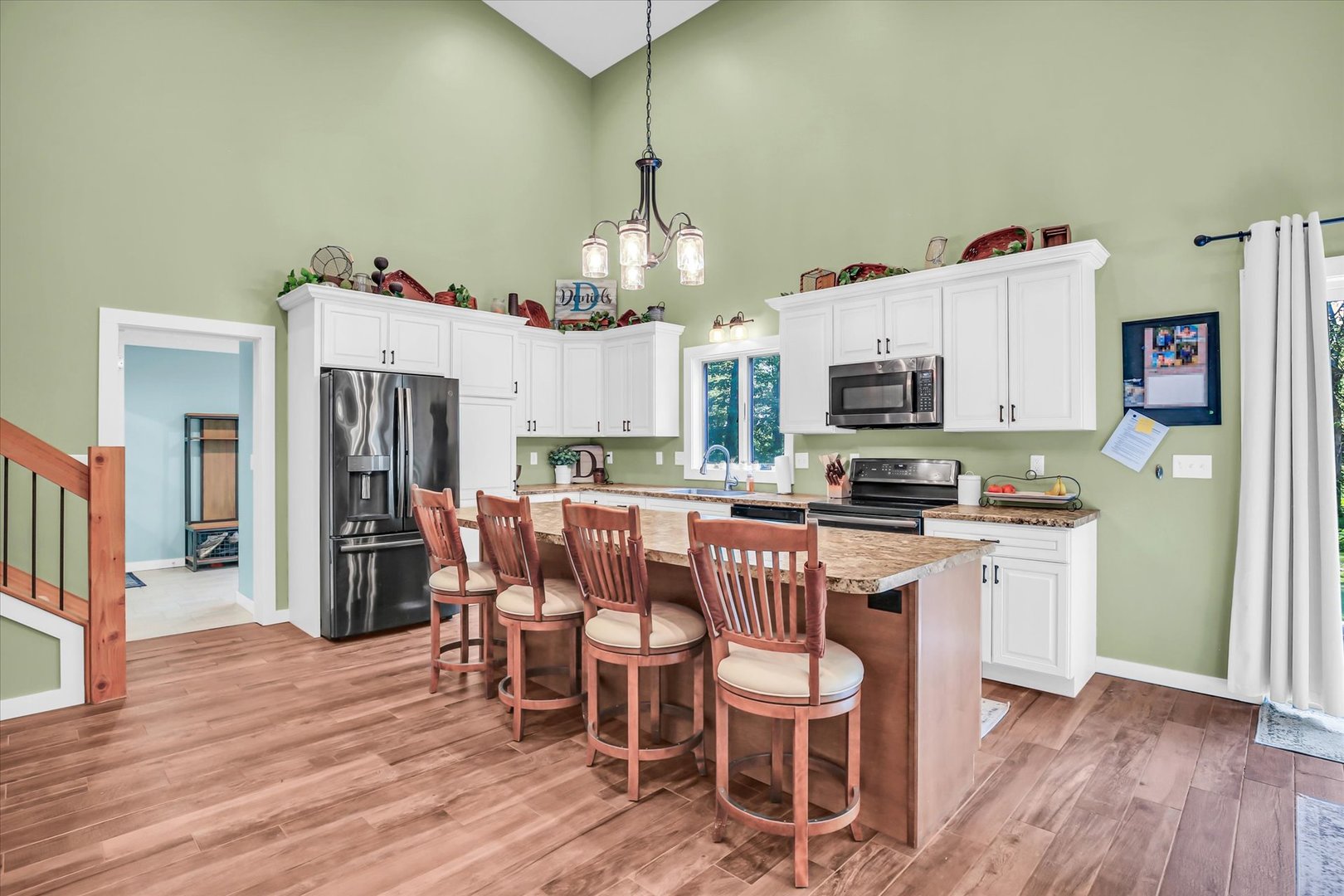 8909 N 2300 East Road, Fairbury, IL 61739