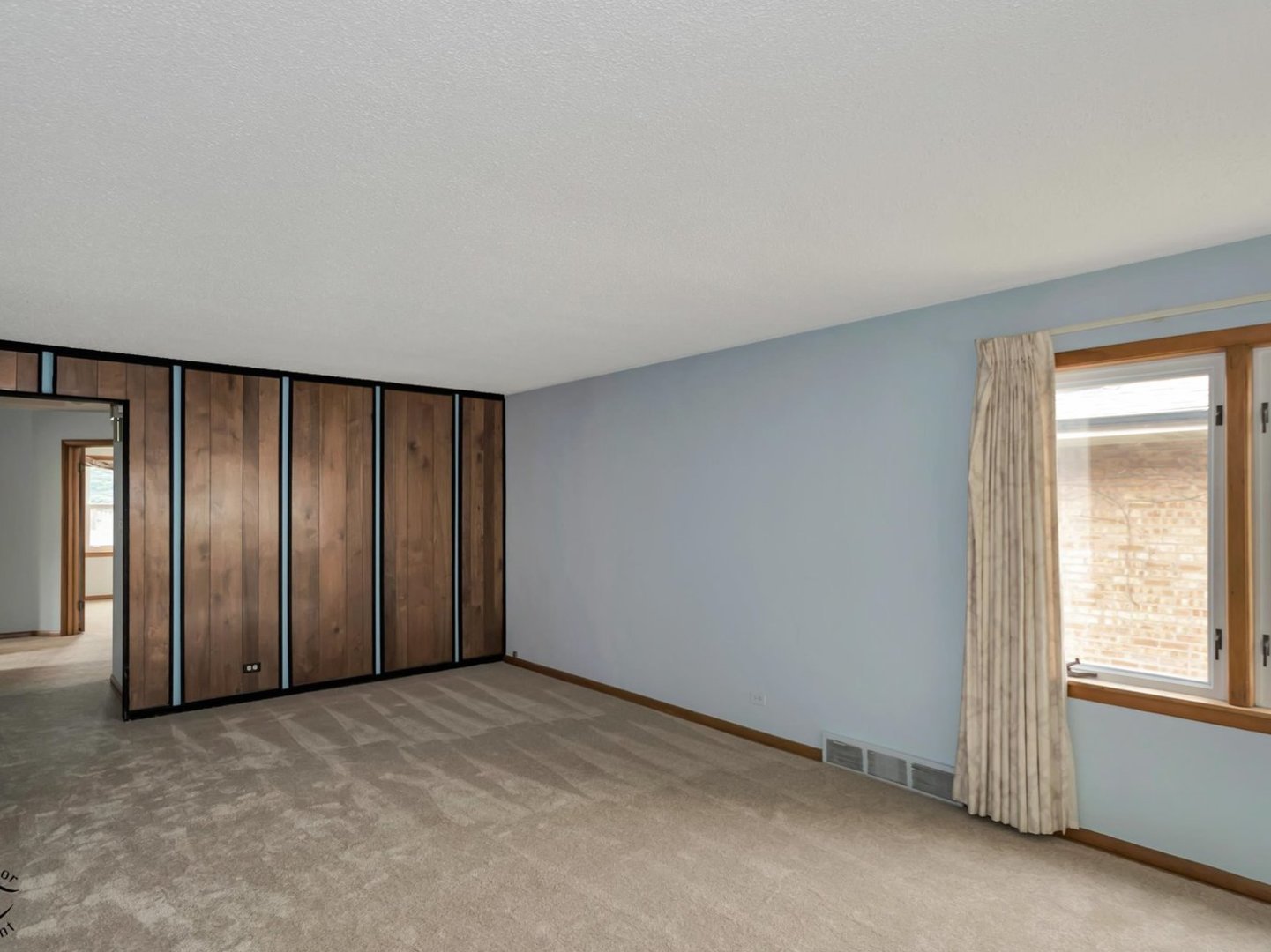 10208 S Saint Louis Avenue, Evergreen Park, IL 60805