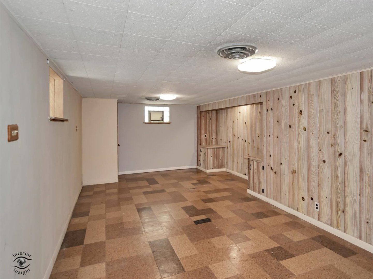 10208 S Saint Louis Avenue, Evergreen Park, IL 60805