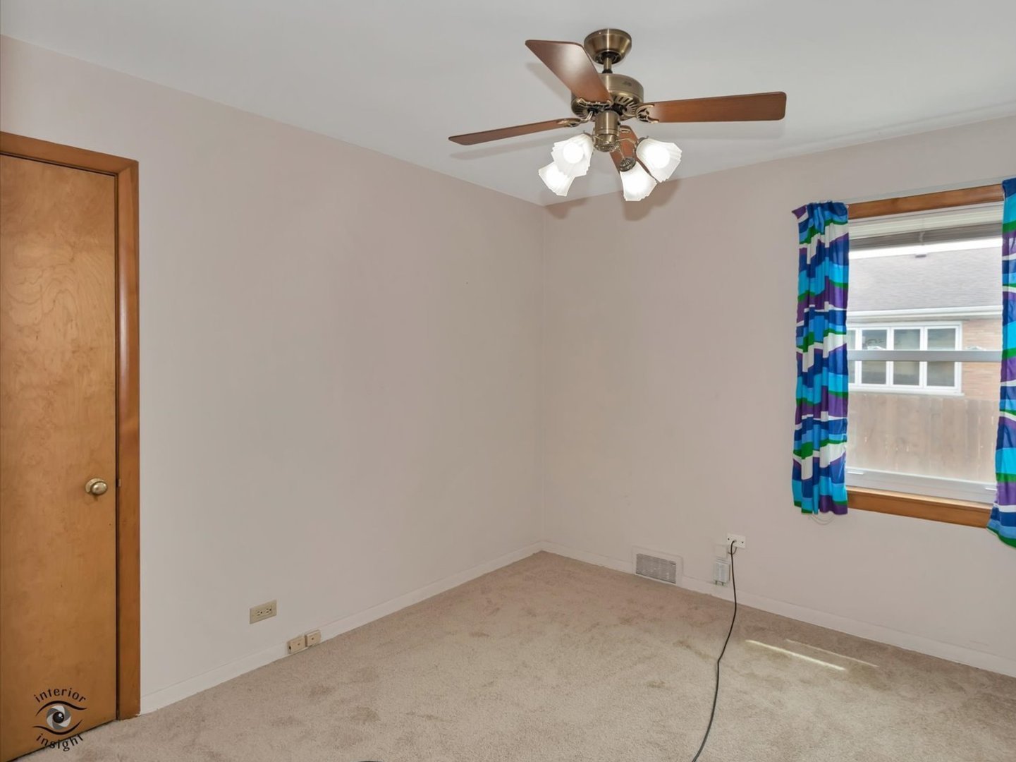 10208 S Saint Louis Avenue, Evergreen Park, IL 60805
