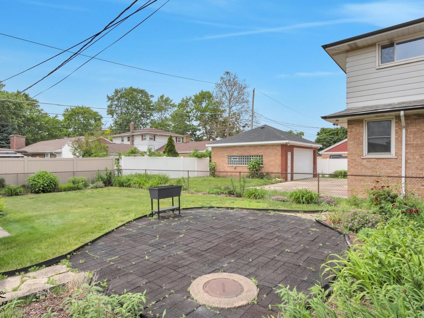 10208 S Saint Louis Avenue, Evergreen Park, IL 60805