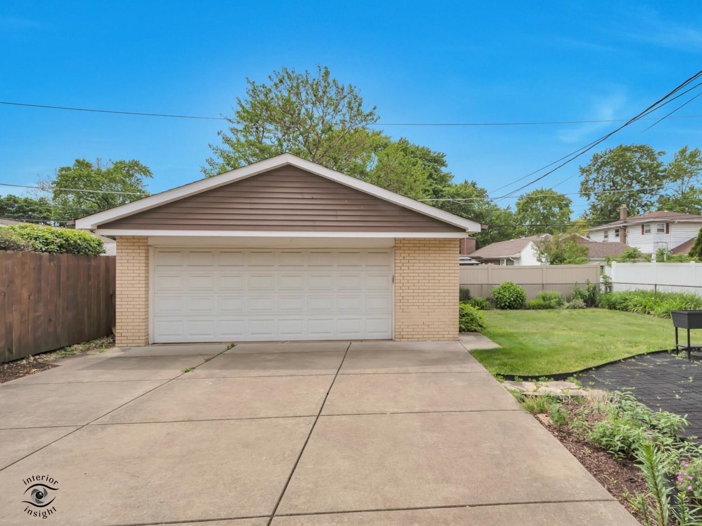 10208 S Saint Louis Avenue, Evergreen Park, IL 60805