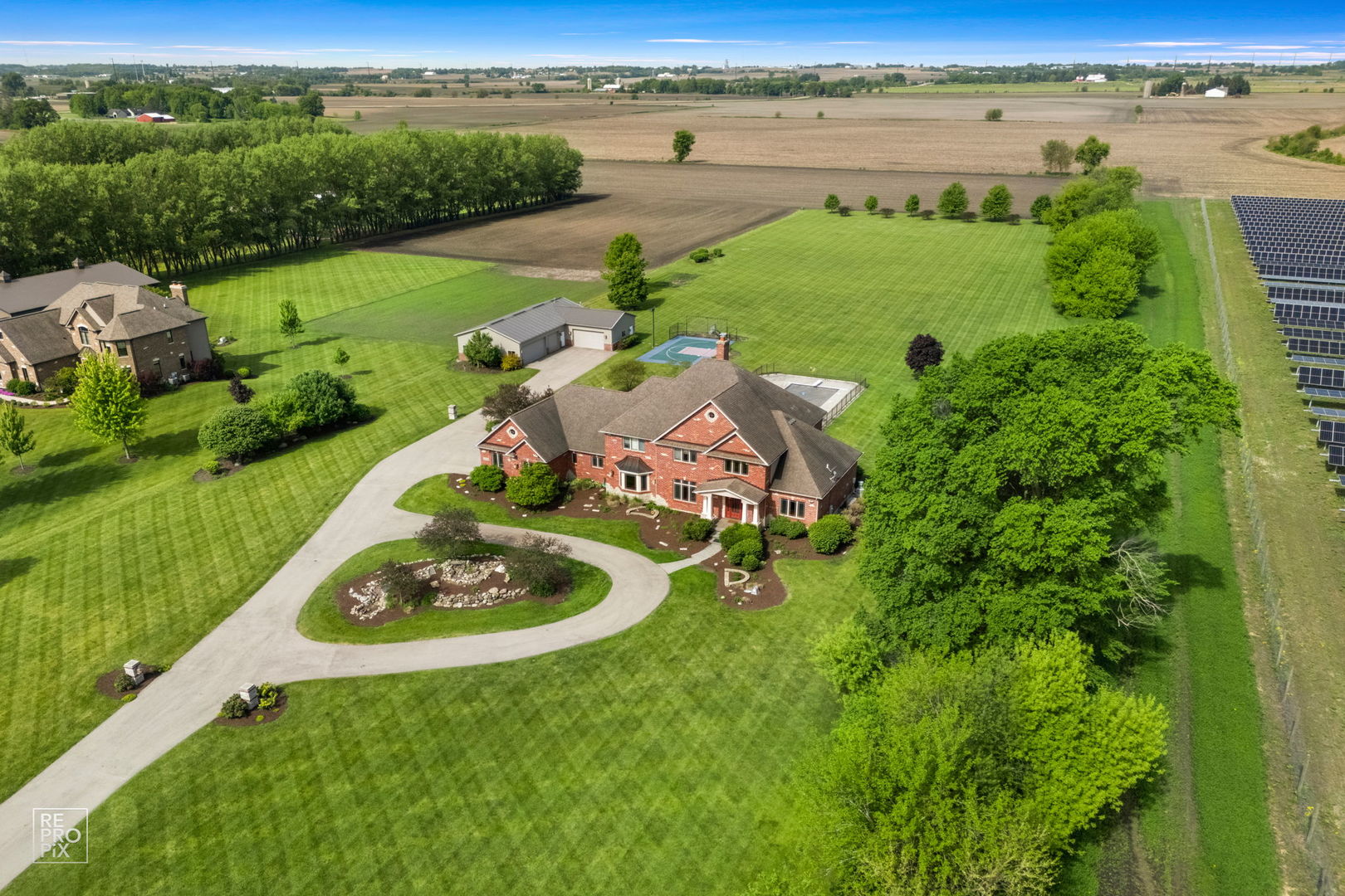 11N720 Muirhead Road, Elgin, IL 60124