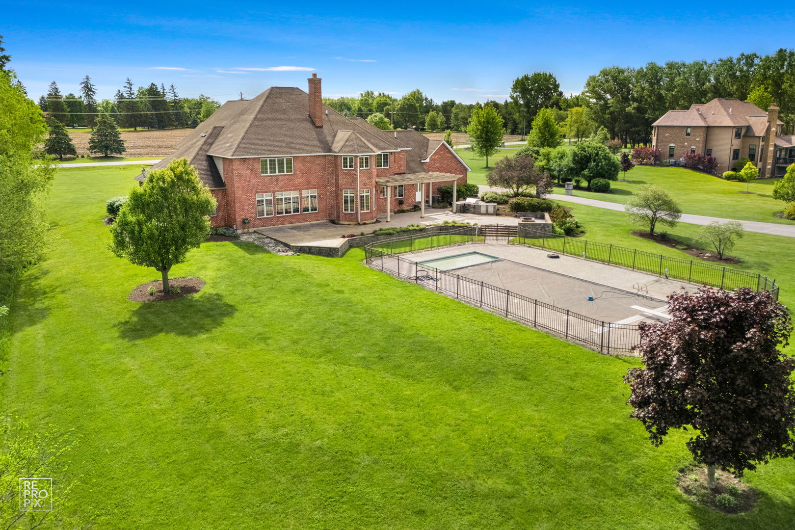 11N720 Muirhead Road, Elgin, IL 60124
