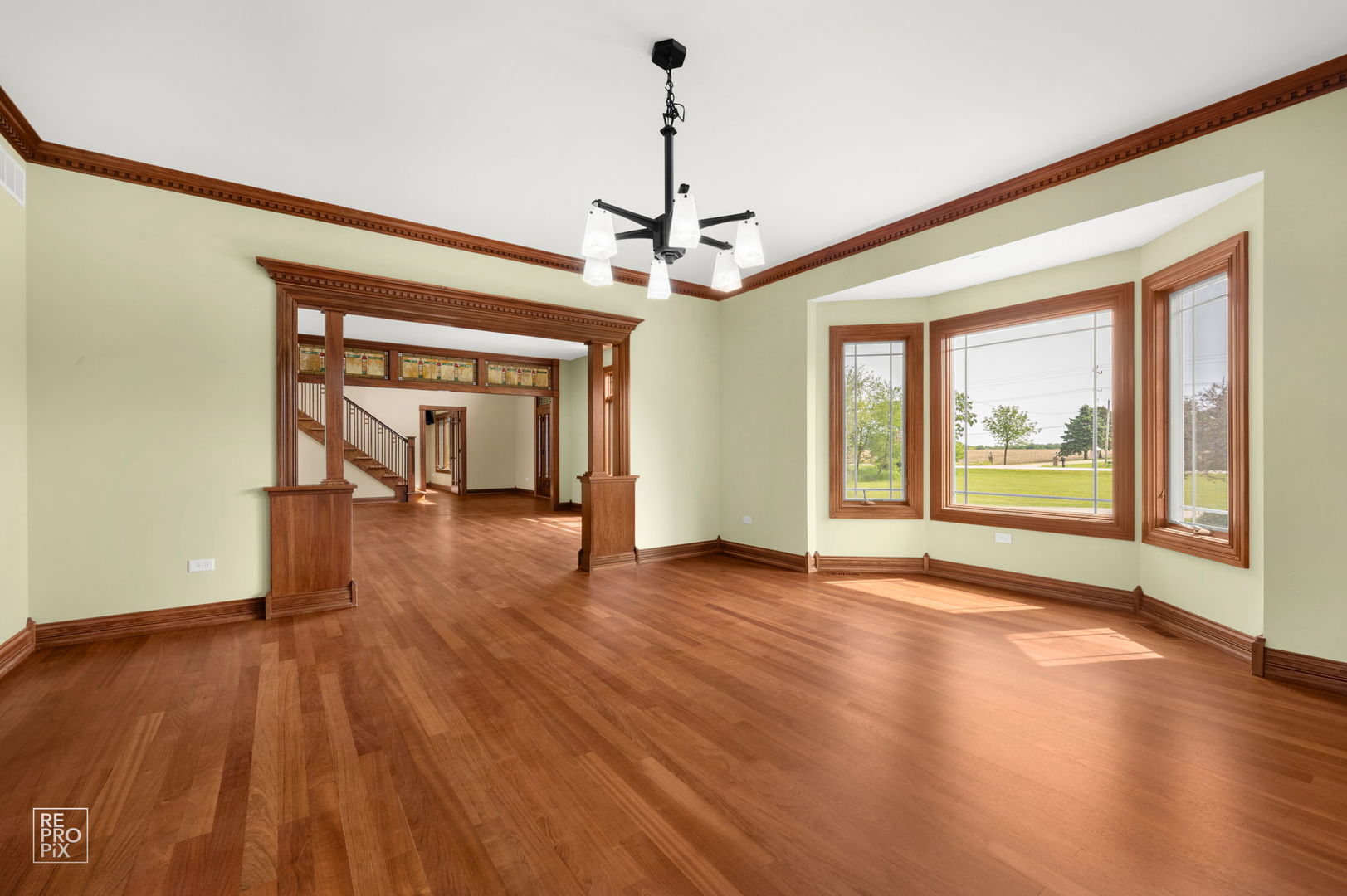 11N720 Muirhead Road, Elgin, IL 60124