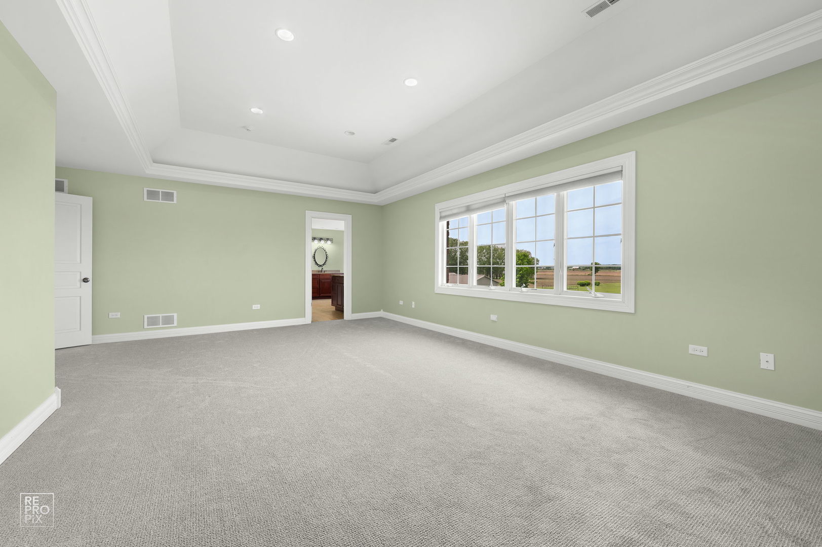 11N720 Muirhead Road, Elgin, IL 60124