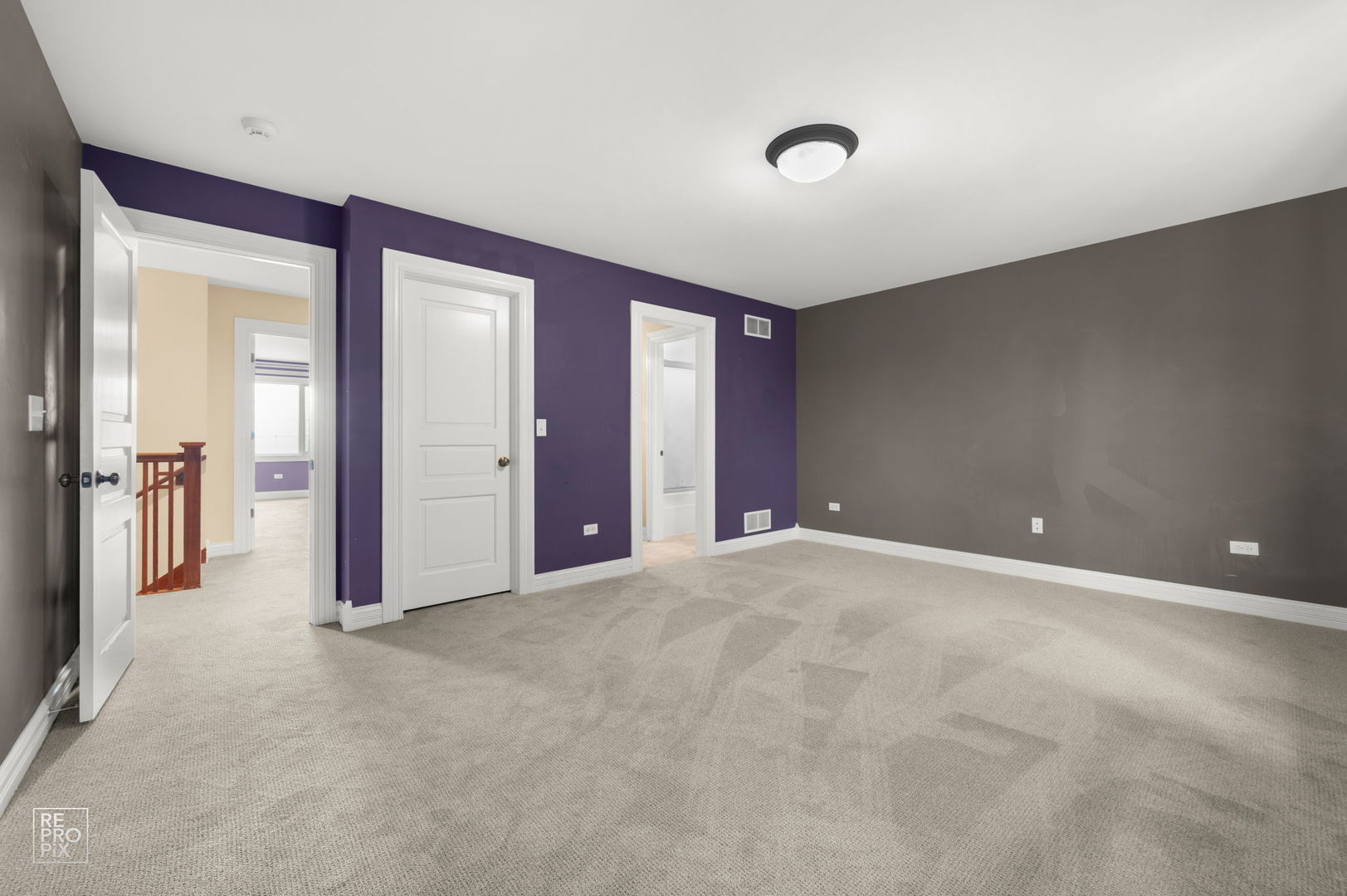 11N720 Muirhead Road, Elgin, IL 60124