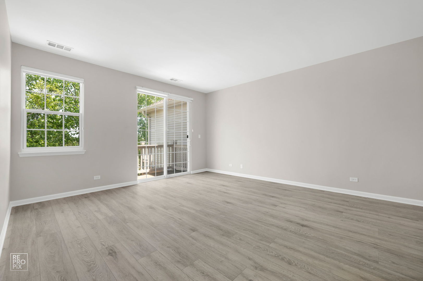 8217 Concord Lane #D, Justice, IL 60458