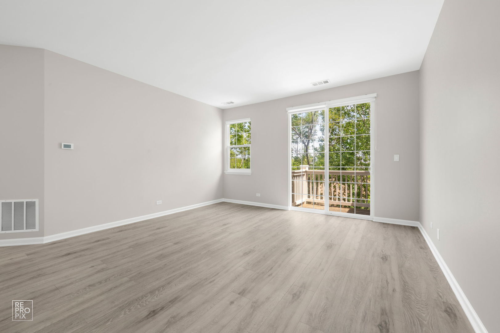 8217 Concord Lane #D, Justice, IL 60458