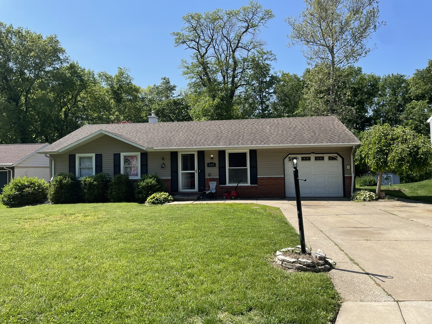 4918 W HOPEWOOD Lane, Peoria, IL 61607