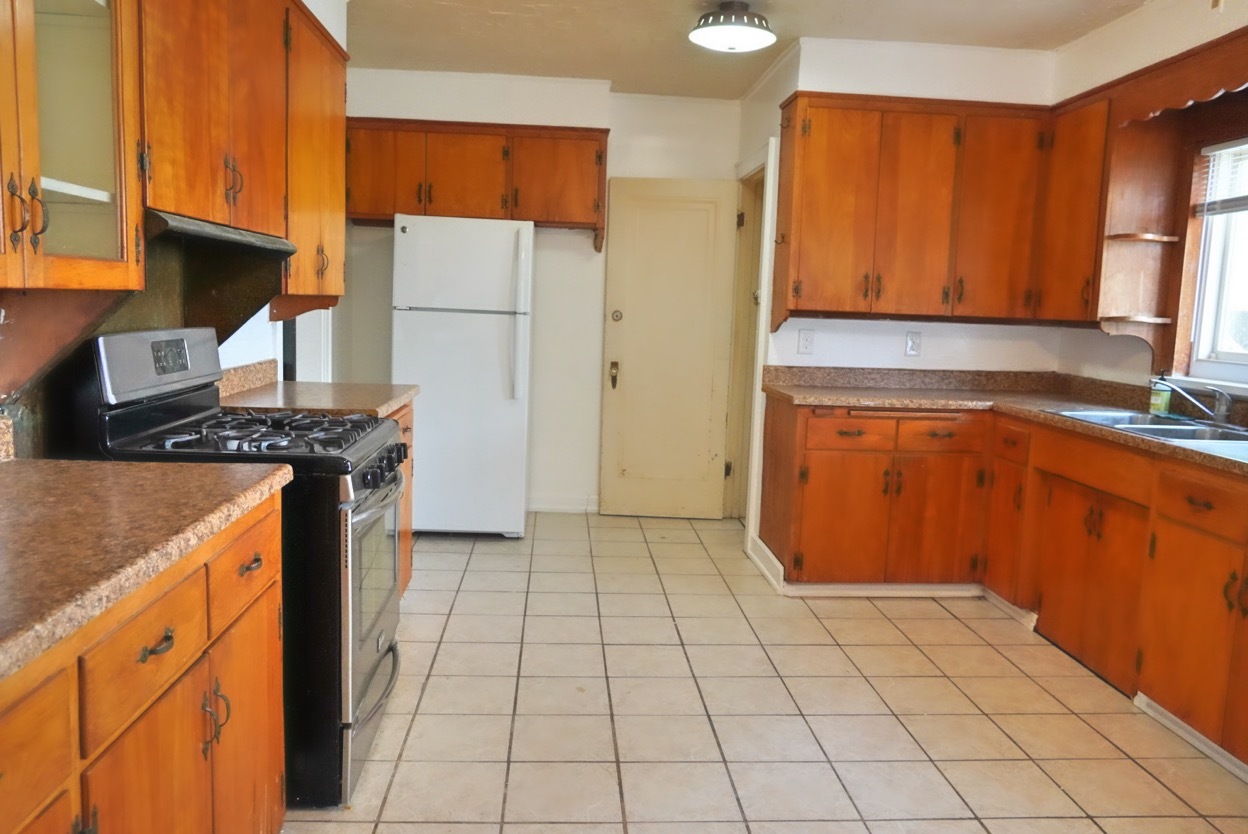 113 E ARCADIA Avenue, Peoria, IL 61603