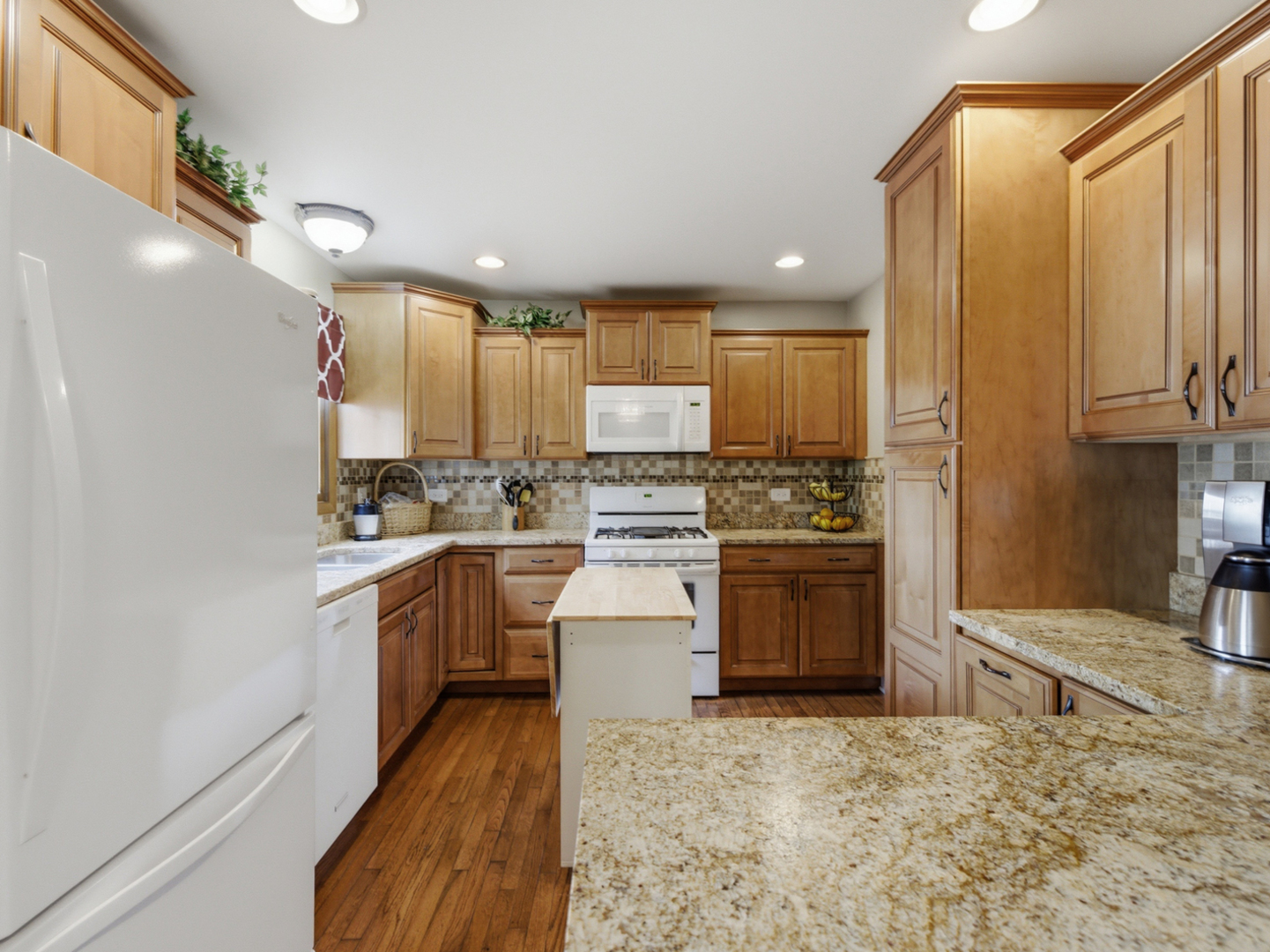 1158 Pinetree Lane, Bartlett, IL 60103