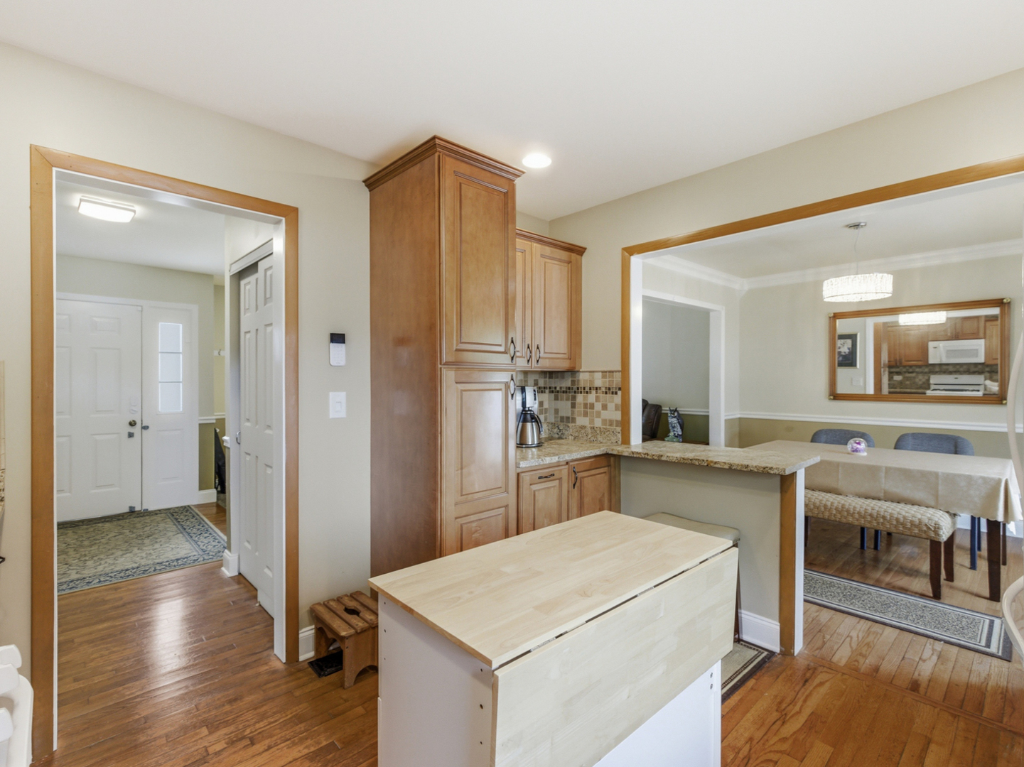 1158 Pinetree Lane, Bartlett, IL 60103