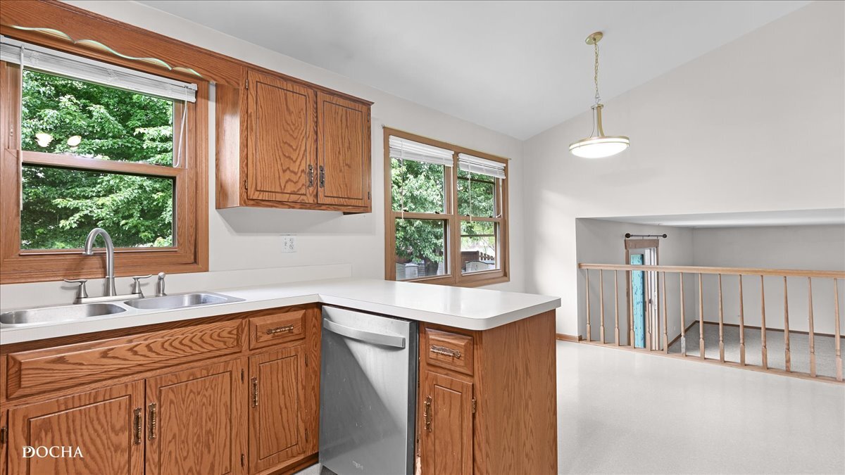 29 Mayfair Lane, Aurora, IL 60504
