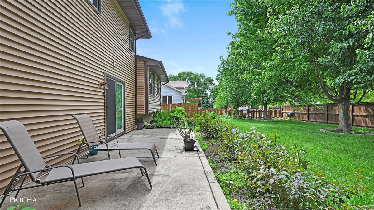 29 Mayfair Lane, Aurora, IL 60504