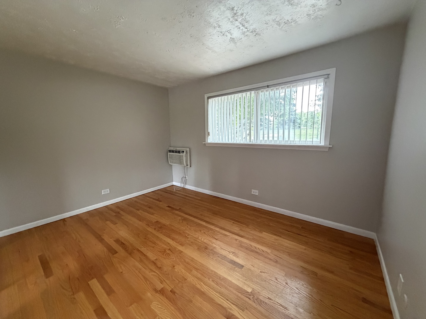 2200 Arbor Circle #1, Downers Grove, IL 60515